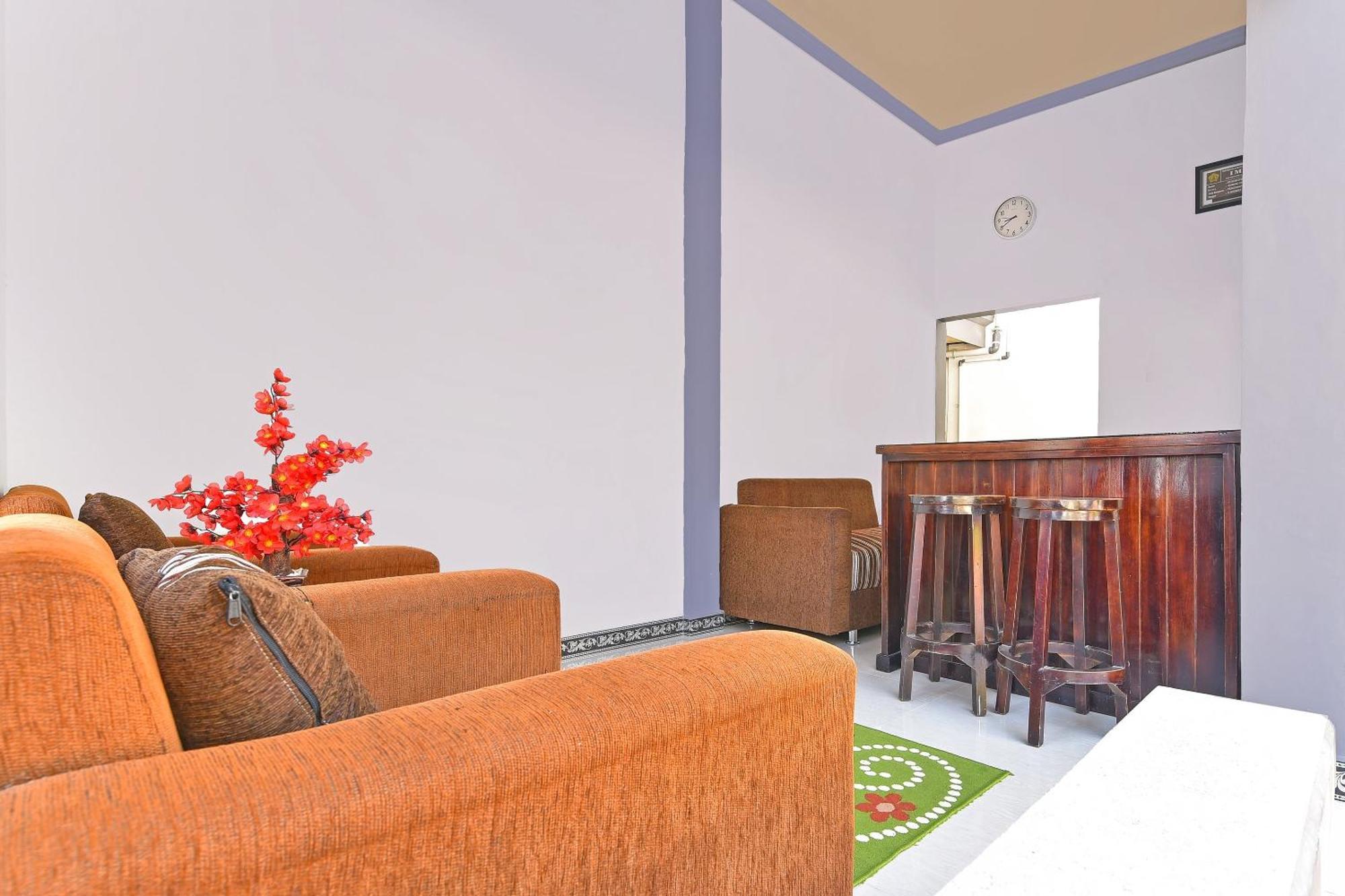 Oyo 91192 Homestay Antara Gilimanuk Zewnętrze zdjęcie