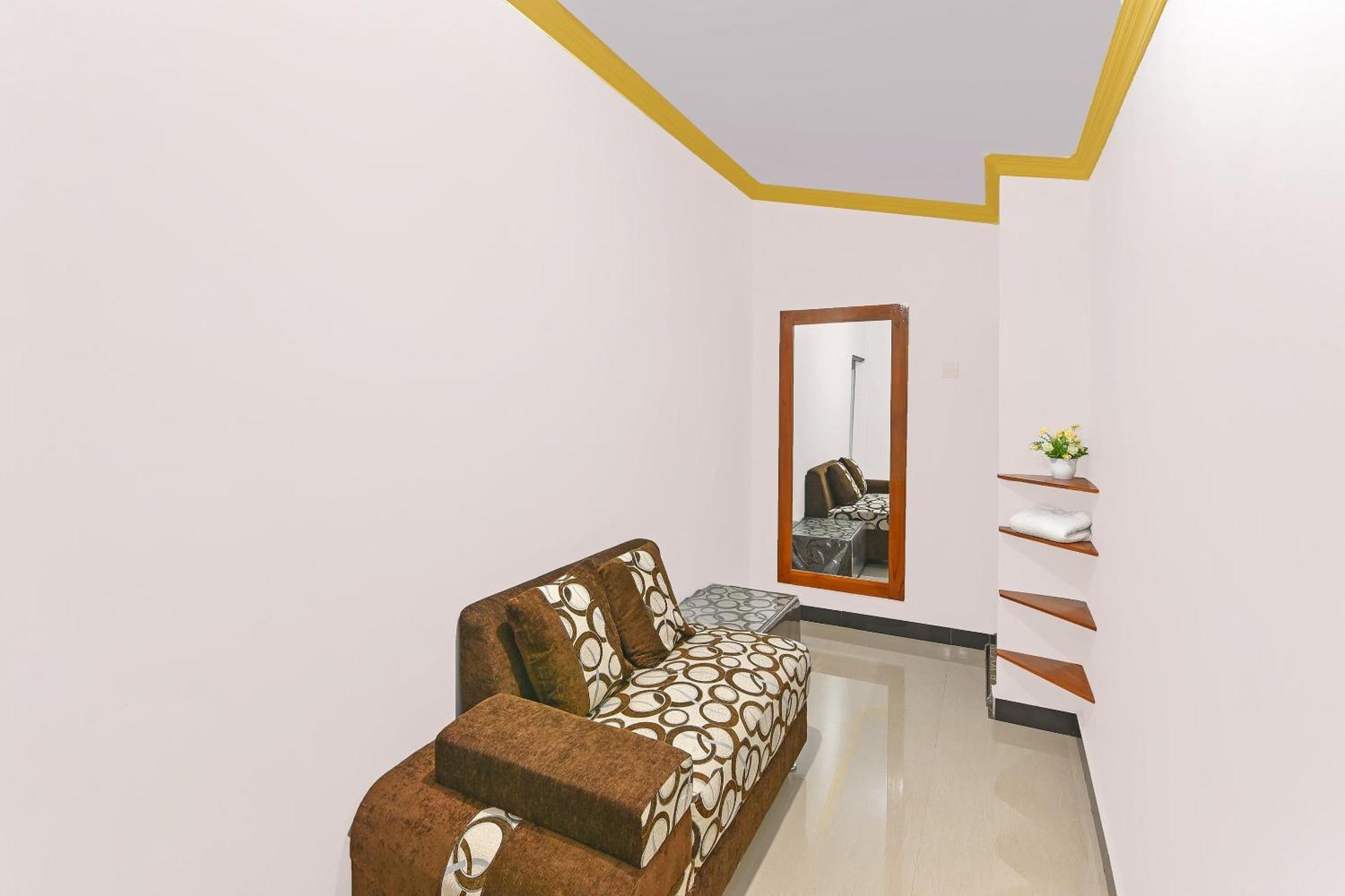Oyo 91192 Homestay Antara Gilimanuk Zewnętrze zdjęcie