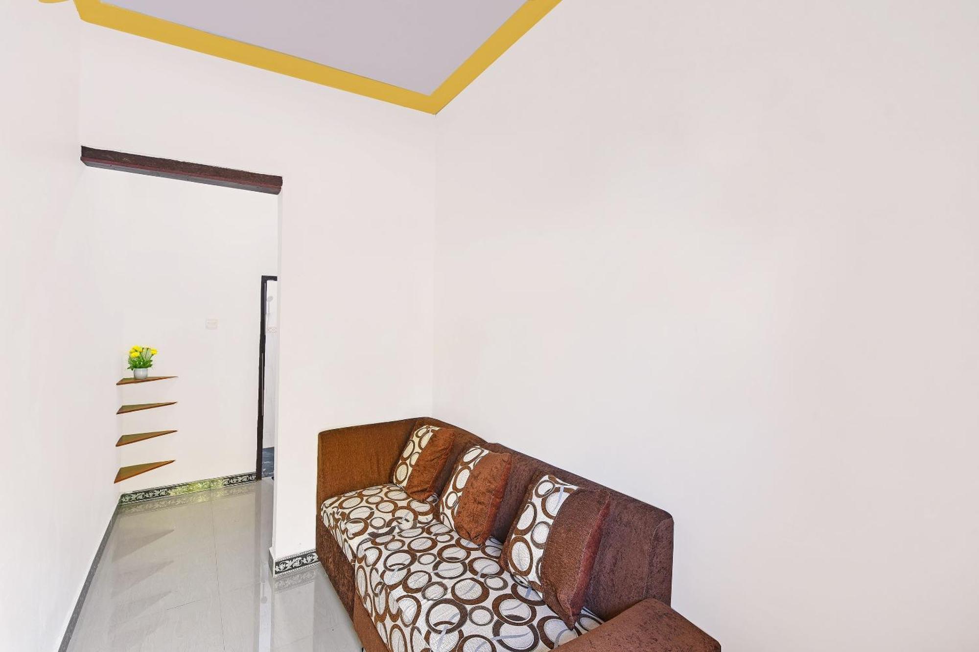 Oyo 91192 Homestay Antara Gilimanuk Zewnętrze zdjęcie