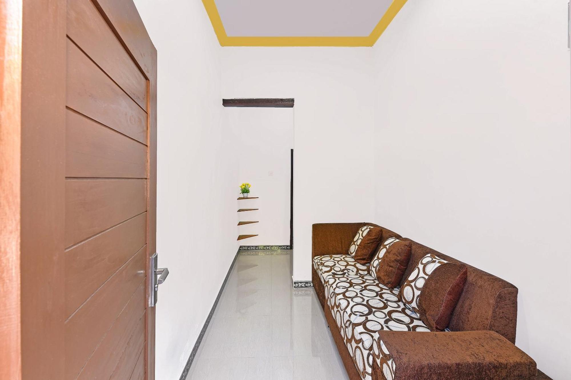 Oyo 91192 Homestay Antara Gilimanuk Zewnętrze zdjęcie