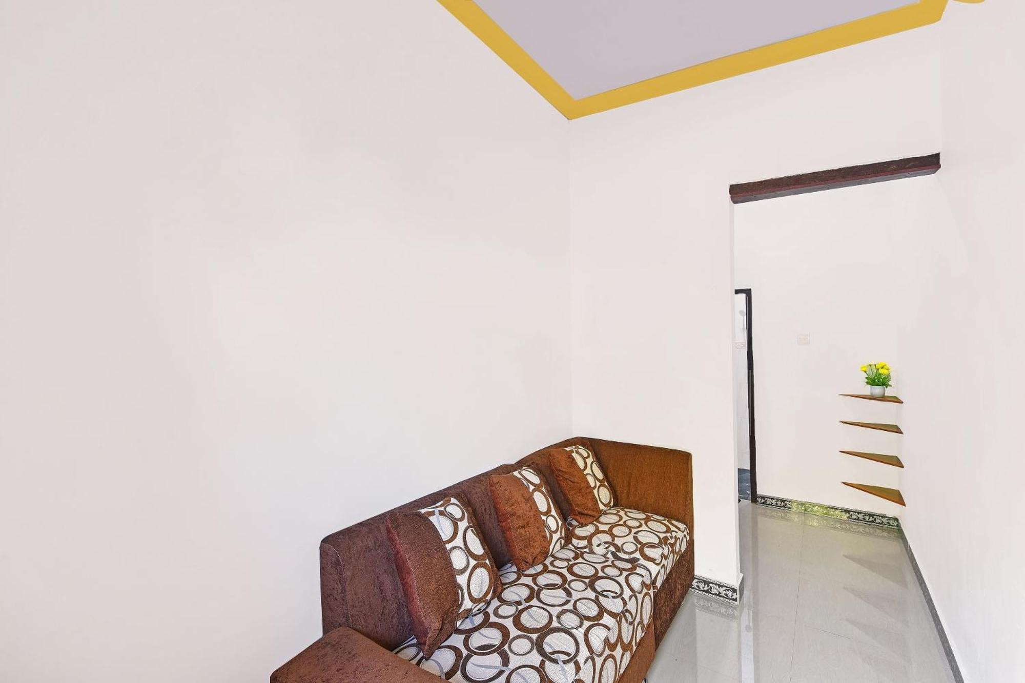 Oyo 91192 Homestay Antara Gilimanuk Zewnętrze zdjęcie